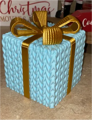 Caja de regalo navideña blanca y roja