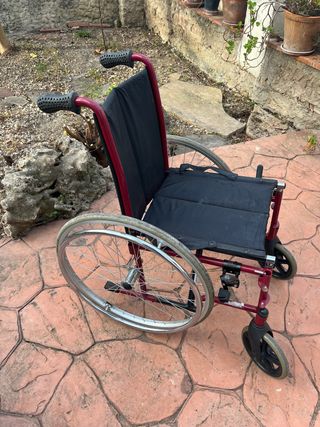 Silla de ruedas plegable