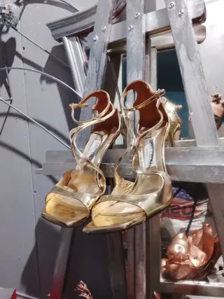 Sandalias Jimmy Choo Doradas Fiesta super comodas