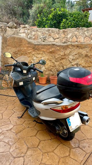 Suzuki Burgman 125 NEGOCIABLE