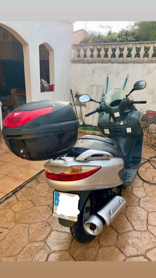 Suzuki Burgman 125 NEGOCIABLE