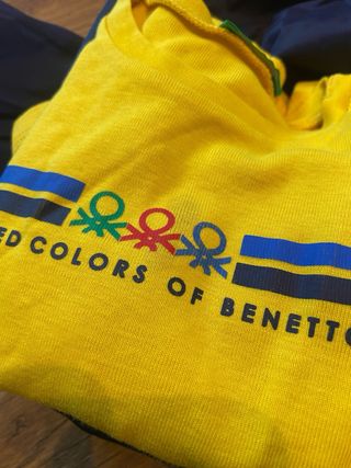 Chaqueta y 2 camisetas UCB T82