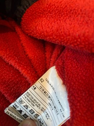 Chaqueta y 2 camisetas UCB T82