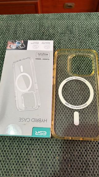 Funda ESR iPhone 15 Pro MagSafe Transparente