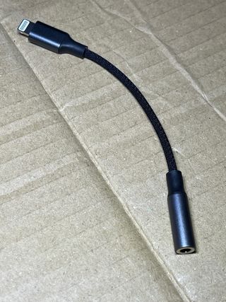 Adaptador Lightning a Jack 3.5mm Aux nuevo