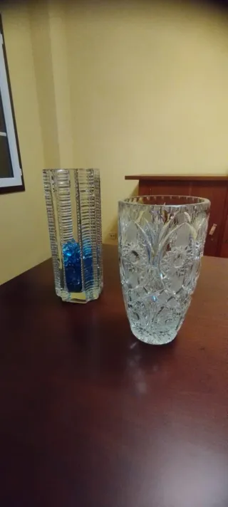Juego 2 jarrones cristal tallado