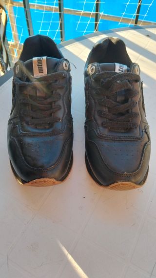 Zapatillas Mustang Talla 36 Negras