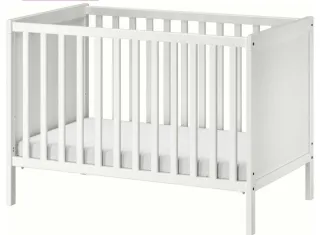 Cuna Ikea convertible en cama