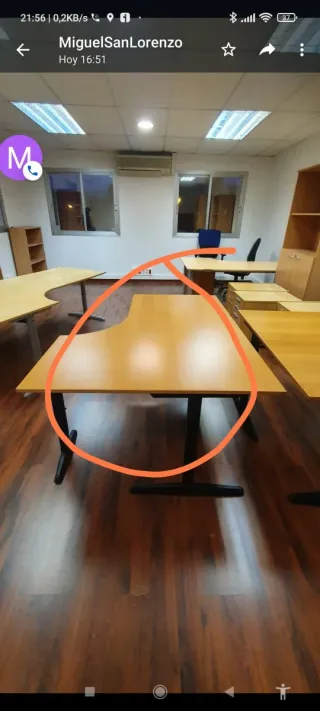 Escritorio de estudio con cajonera