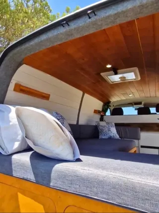 Volkswagen Transporter T5 2011