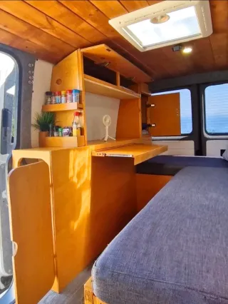 Volkswagen Transporter T5 2011