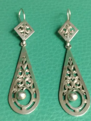 ADEREZO PENDIENTES, BROCHE FILIGRANA PLATA pr.s.XX