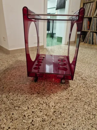 Mesa camarera vintage metacrilato rojo