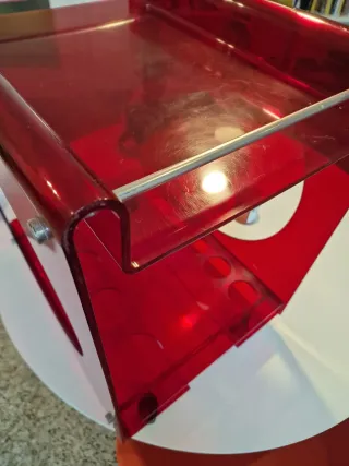 Mesa camarera vintage metacrilato rojo