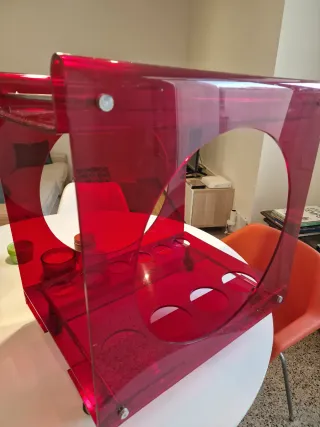 Mesa camarera vintage metacrilato rojo