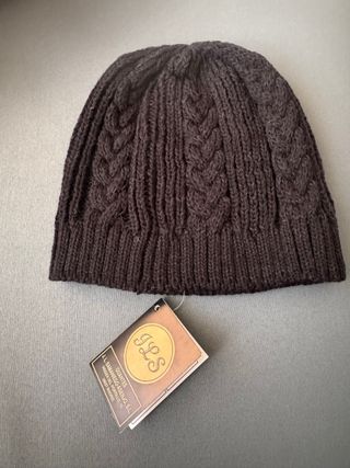 Gorro JLS negro acrílico