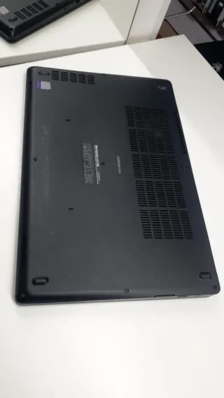 Dell Latitude 5580 i5 7300 8GB 15.6 Negro