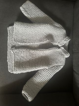 Chaqueta de lana gris con cremallera