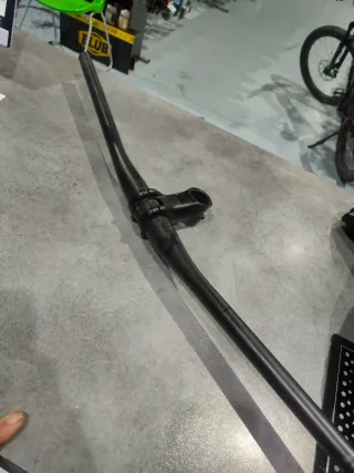 Bontrager Kovee XXX Carbono manillar+potencia