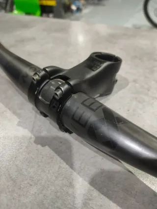 Bontrager Kovee XXX Carbono manillar+potencia