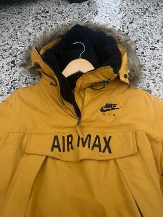 Chaqueta Nike Air Max Amarilla