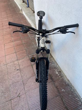 Bicicleta Mondraker Play