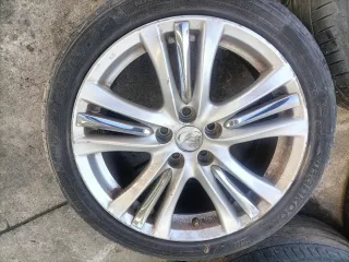 Llantas Lexus