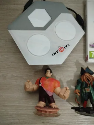 Lote Disney Infinity Figuras y Base Wii