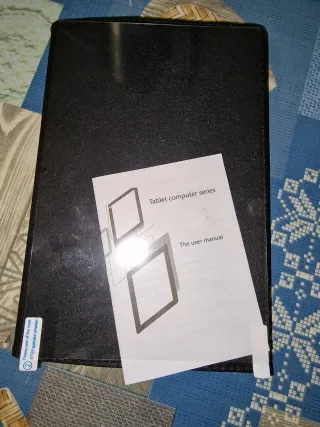 Tablet 10 con Teclado Negro y lápiz ✏️