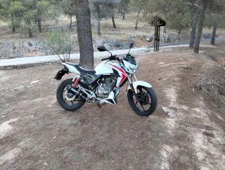 Moto Motor Hispania nkz 125 averiado arranca