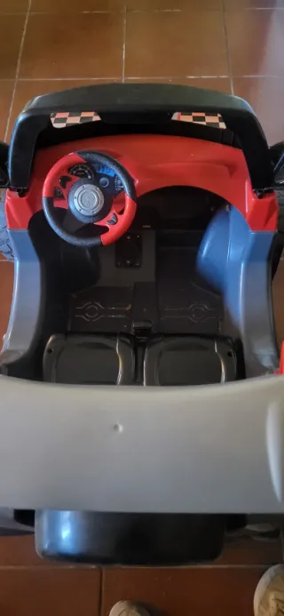Coche eléctrico infantil Challenger
