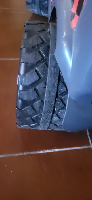 Coche eléctrico infantil Challenger