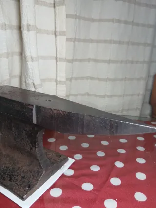 Yunque de forja, sonido de campana, se manda video