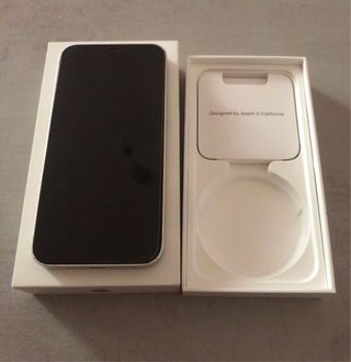 iPhone 12 mini 256GB Blanco con su caja