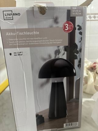 Lampada da tavolo ricaricabile nera