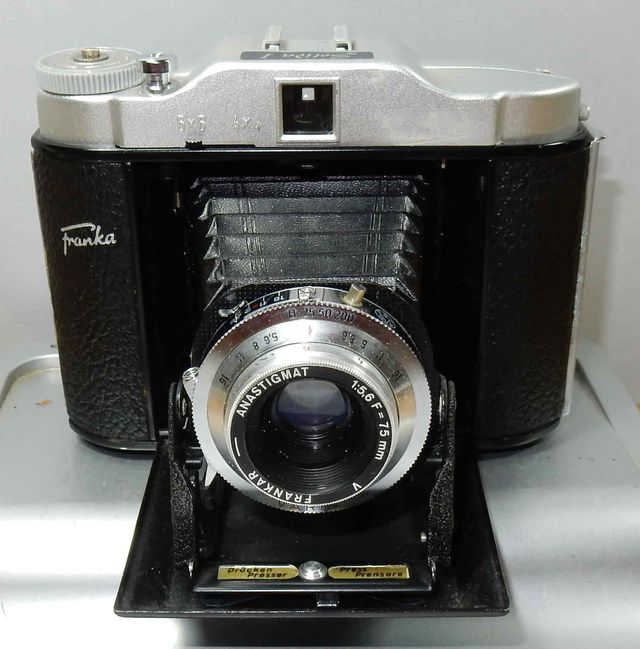1691-Cámara FRANKA SOLIDA I - 120 mm-6x6 y 4x4 cm