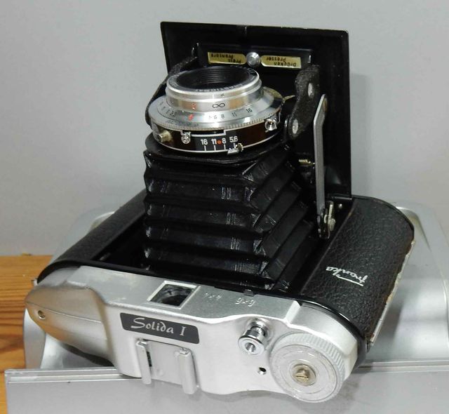 1691-Cámara FRANKA SOLIDA I - 120 mm-6x6 y 4x4 cm