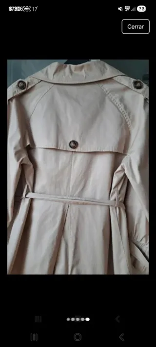 Gabardina beige con cinturón