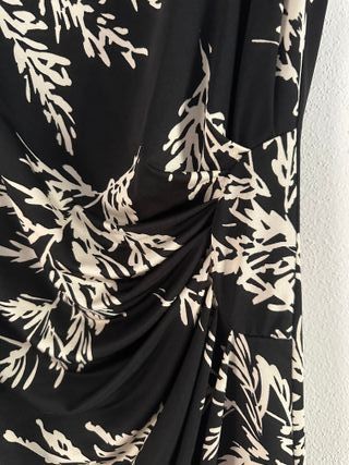 Vestito nero fantasia foglie taglia 36