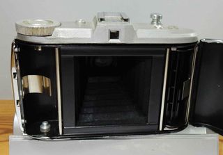 1692-Cámara AGFA ISOLETTE - 120 mm - 6x6 - funda