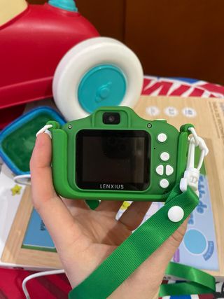 Cámara infantil verde diseño fútbol