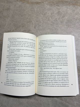 13 perros (EXIT) (Spanish Edition)