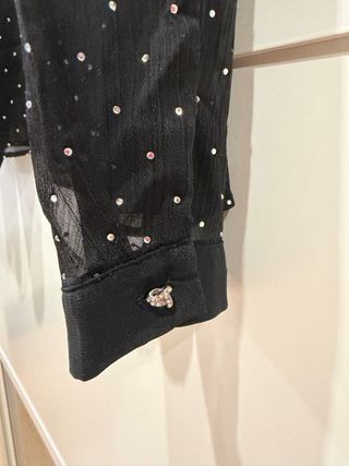 Camisa Zara brillo negra