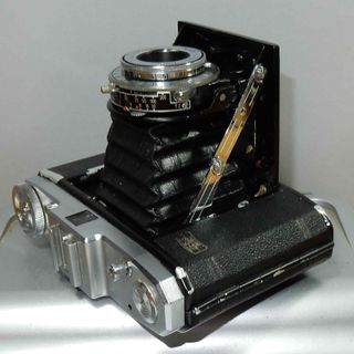 1693-Cámara ZEISS IKON NETTAR 518/16-4.5/75mm-fund