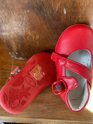 Zapatos rojos bebé niña n 18