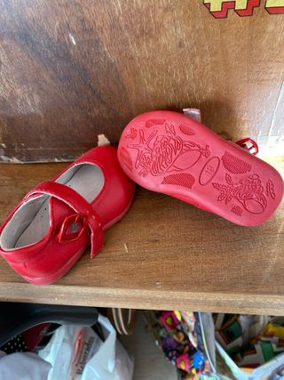 Zapatos rojos bebé niña n 18