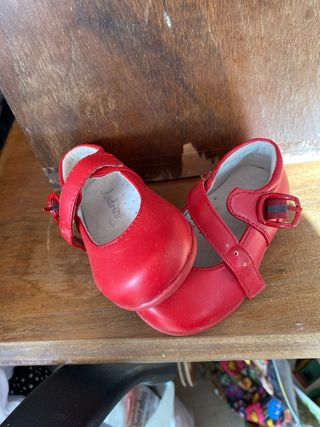 Zapatos rojos bebé niña n 18