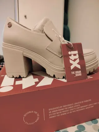 Mocasines XTI Beige Nuevos