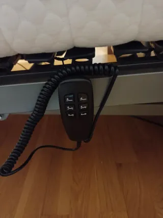 Cama articulada  y colchón 105 cm