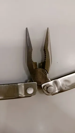 Herramienta Leatherman tool